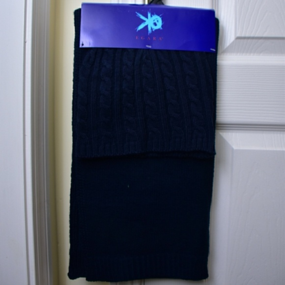 Egara Navy Blue Scarf and Hat‎